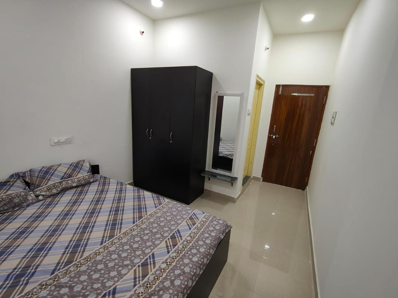 Leo'S Den 9 Guests Ac 3Bhk 9 Mins To Rgia Villa Shamshabad Bagian luar foto