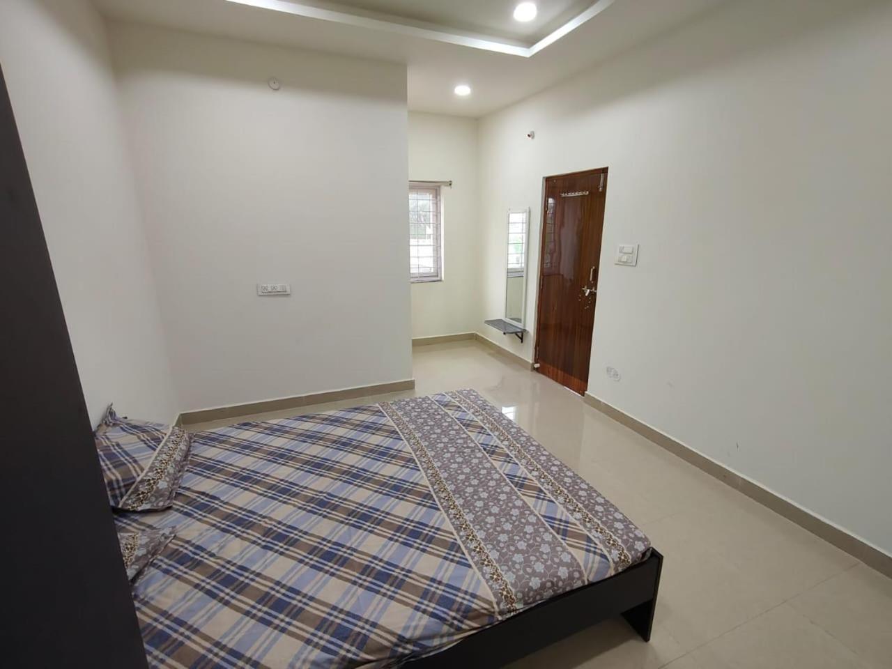 Leo'S Den 9 Guests Ac 3Bhk 9 Mins To Rgia Villa Shamshabad Bagian luar foto