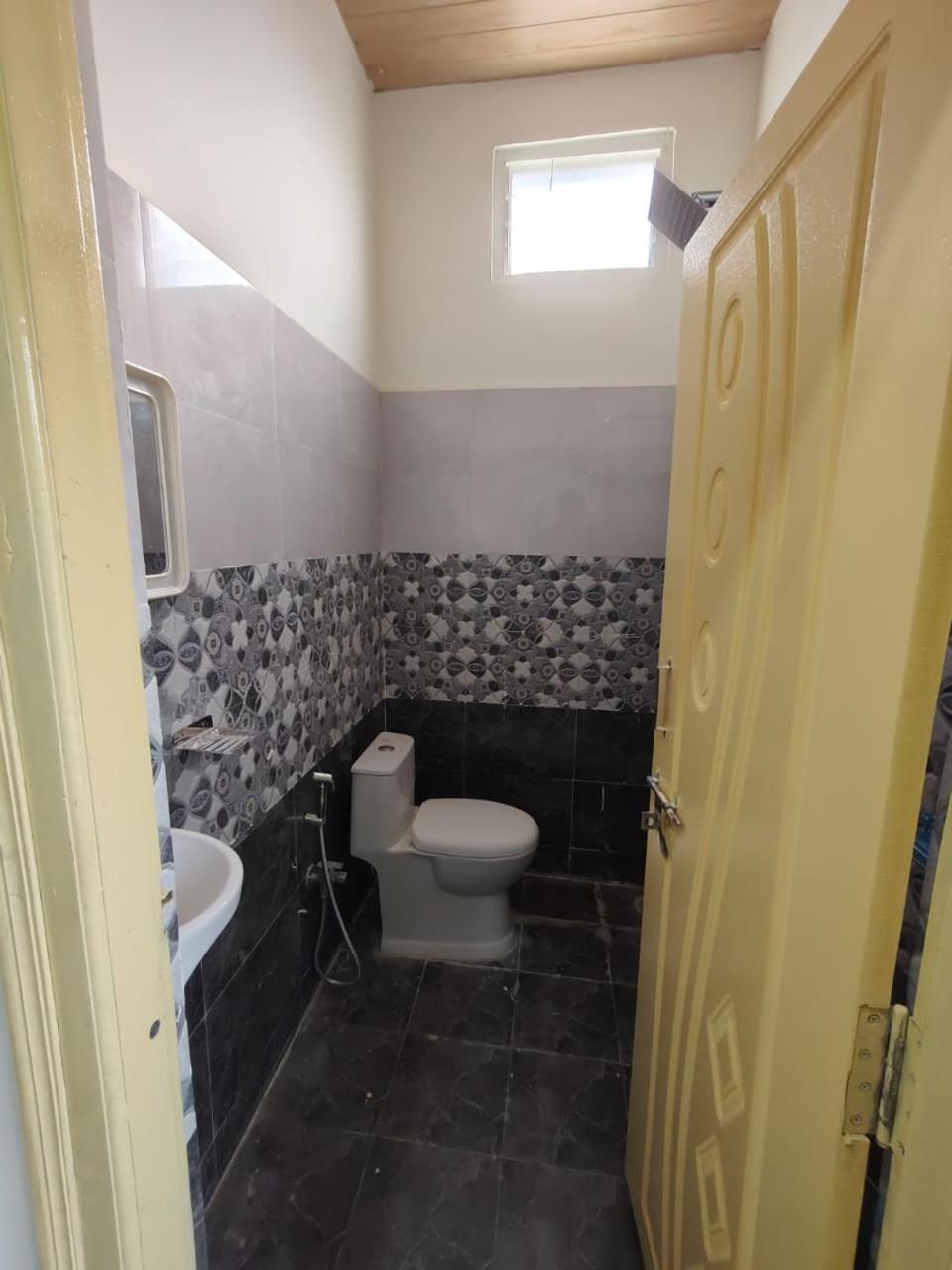 Leo'S Den 9 Guests Ac 3Bhk 9 Mins To Rgia Villa Shamshabad Bagian luar foto